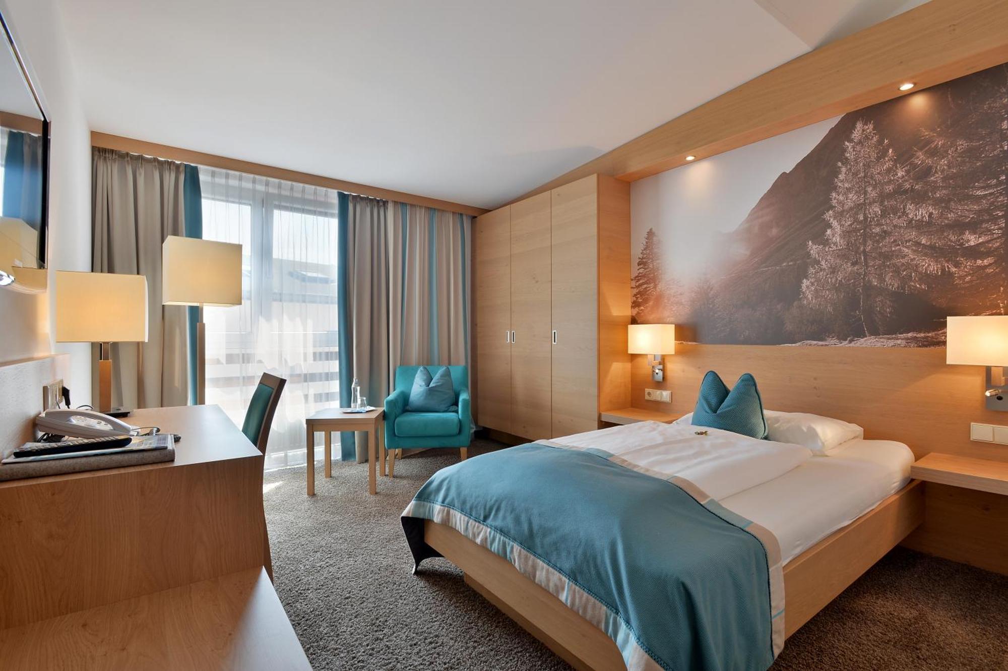Hotel Goldener Adler Wattens Ruang foto