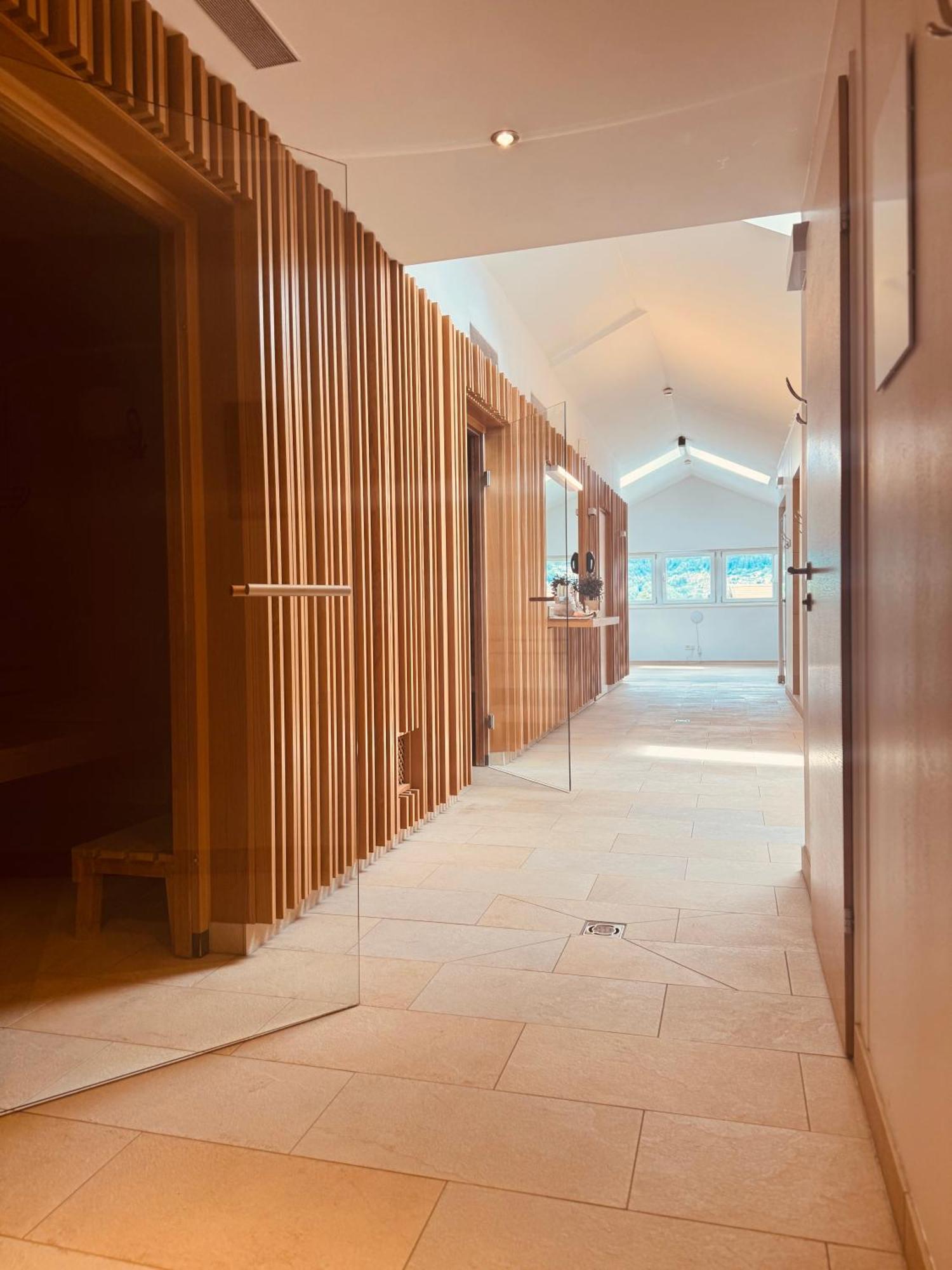 Hotel Goldener Adler Wattens Bagian luar foto